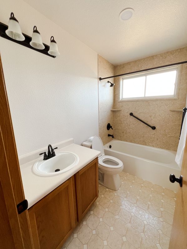 Top Bathroom Remodeling Companies in Ludington, MI